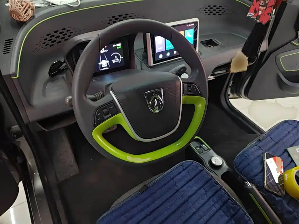 BAOJUN E100