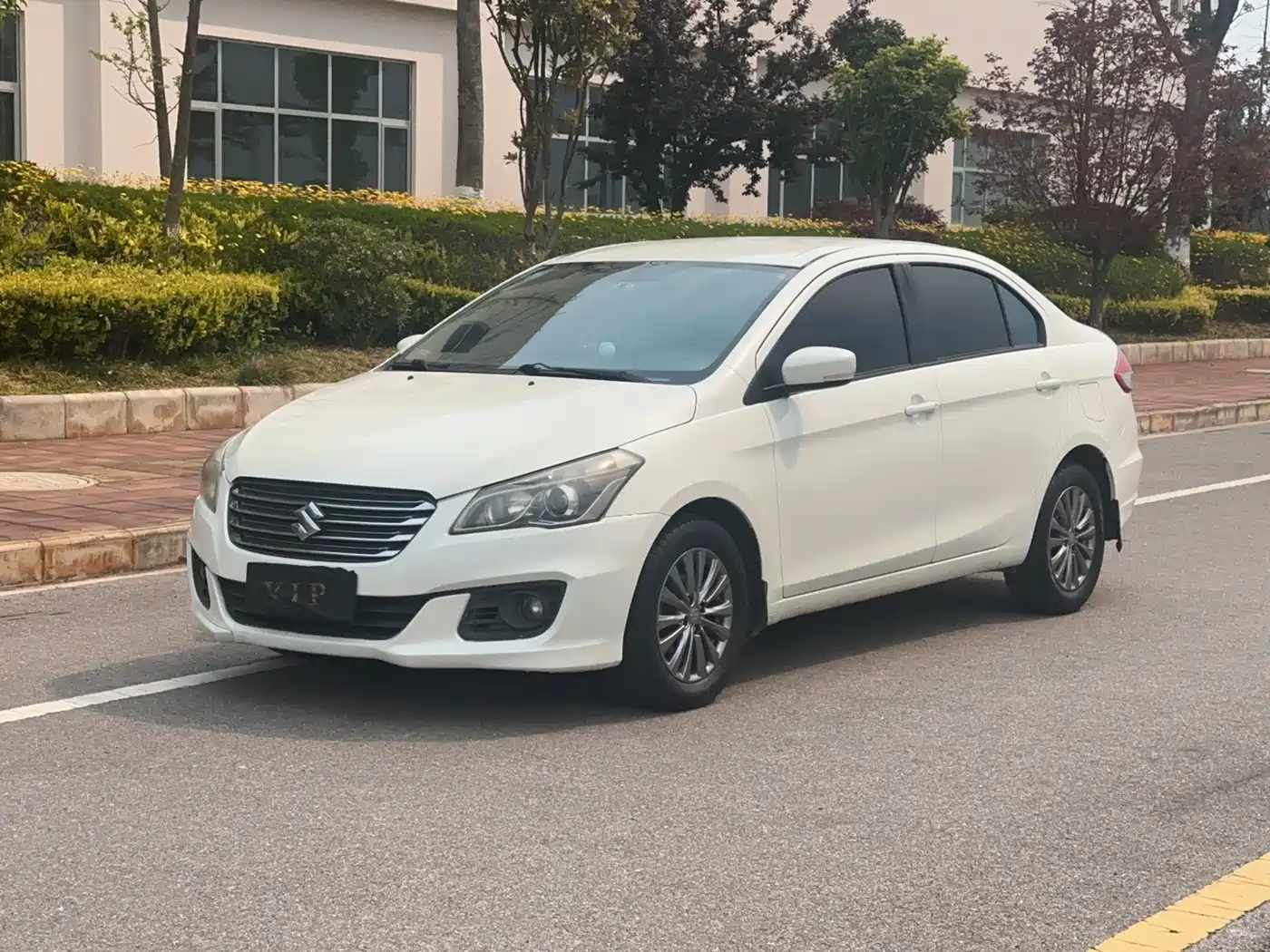 Suzuki Alivio 2016 2015 1.6L Automatic Comfort