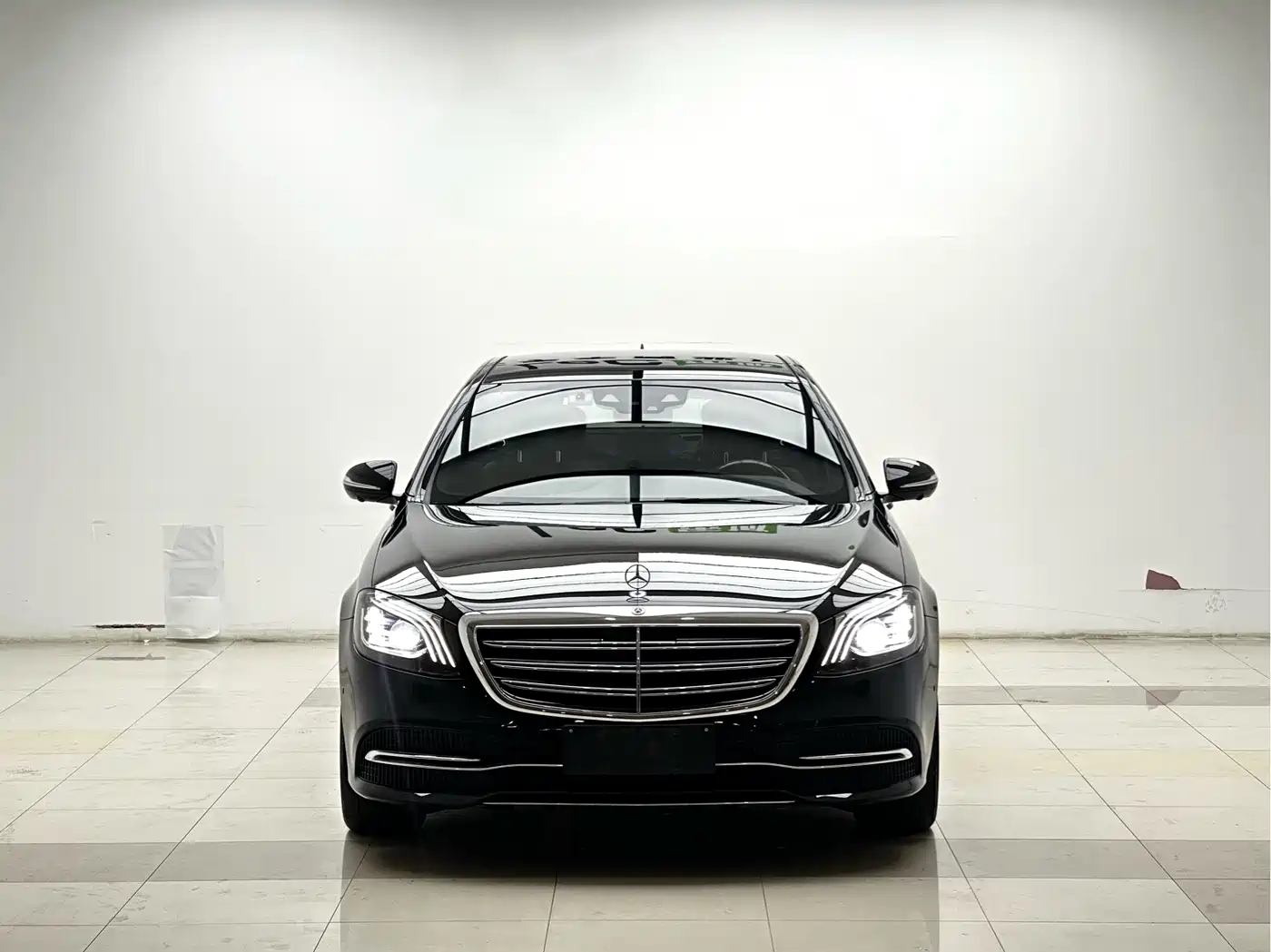 Mercedes-Benz S-Class 2020 S 350 L Premium Edition Collector's Version фото 2
