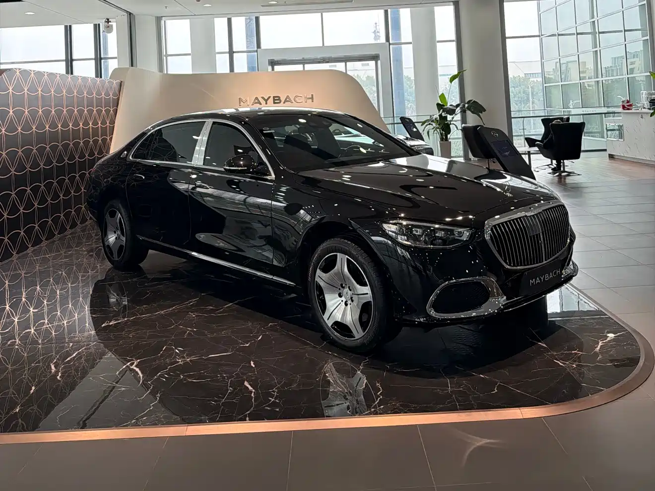 Mercedes-Benz Maybach S-Class 2026 S 480 4MATIC