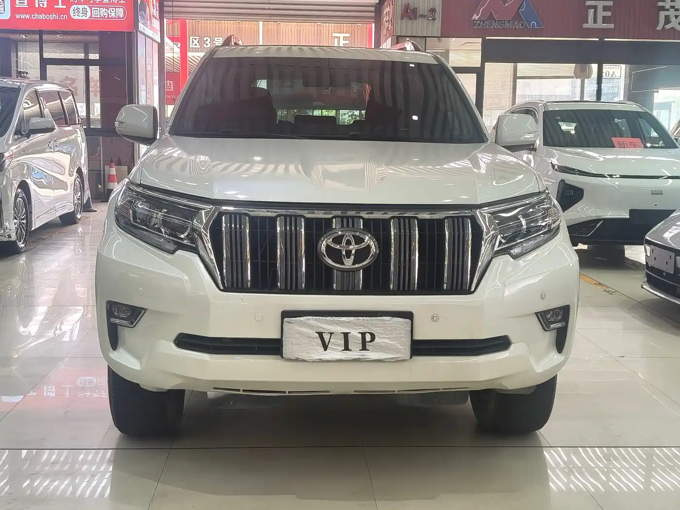 Toyota Prado 2016 3.5L Auto TX-L фото 2