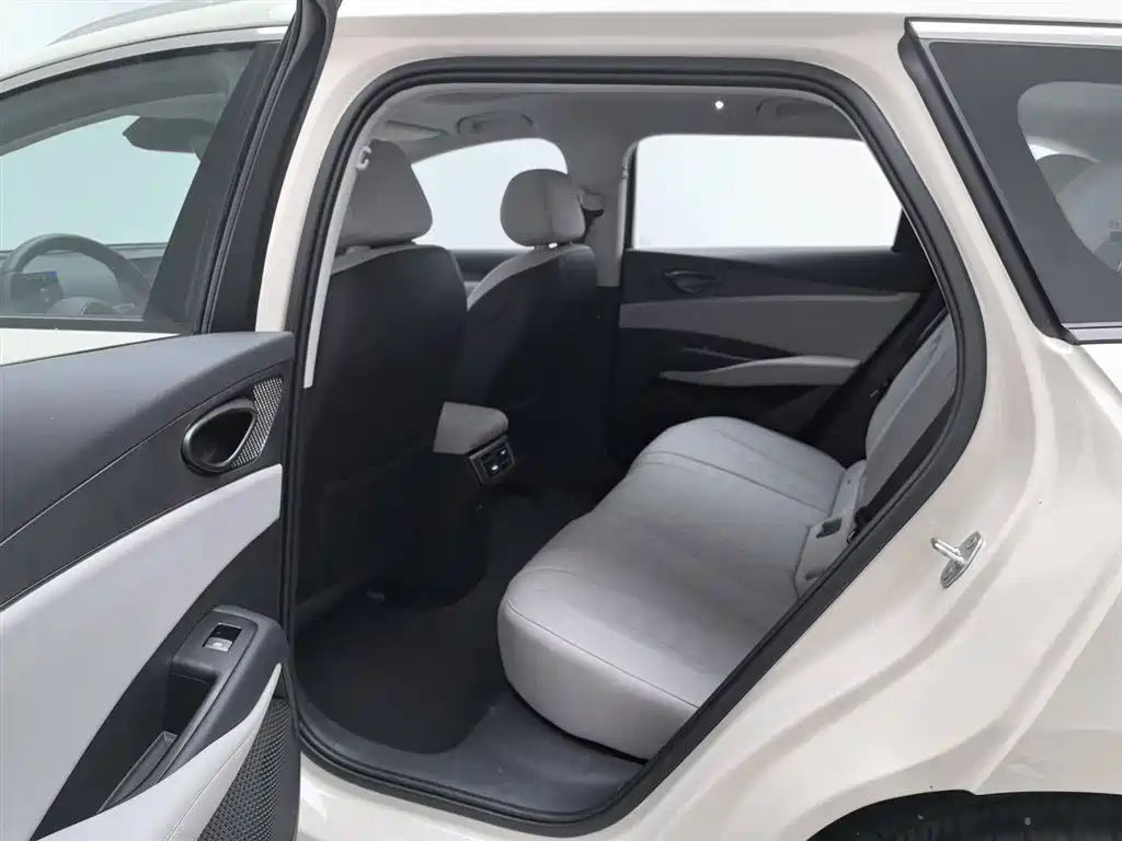 BYD Seal 06 DM-i Touring 2025 DM-i 80KM Premium фото 15