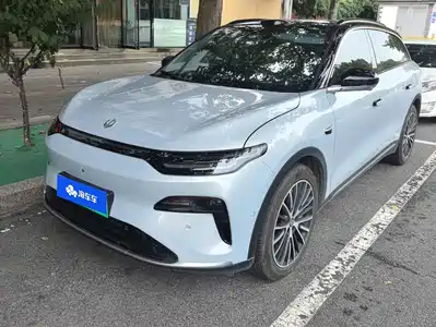 Leapmotor C11