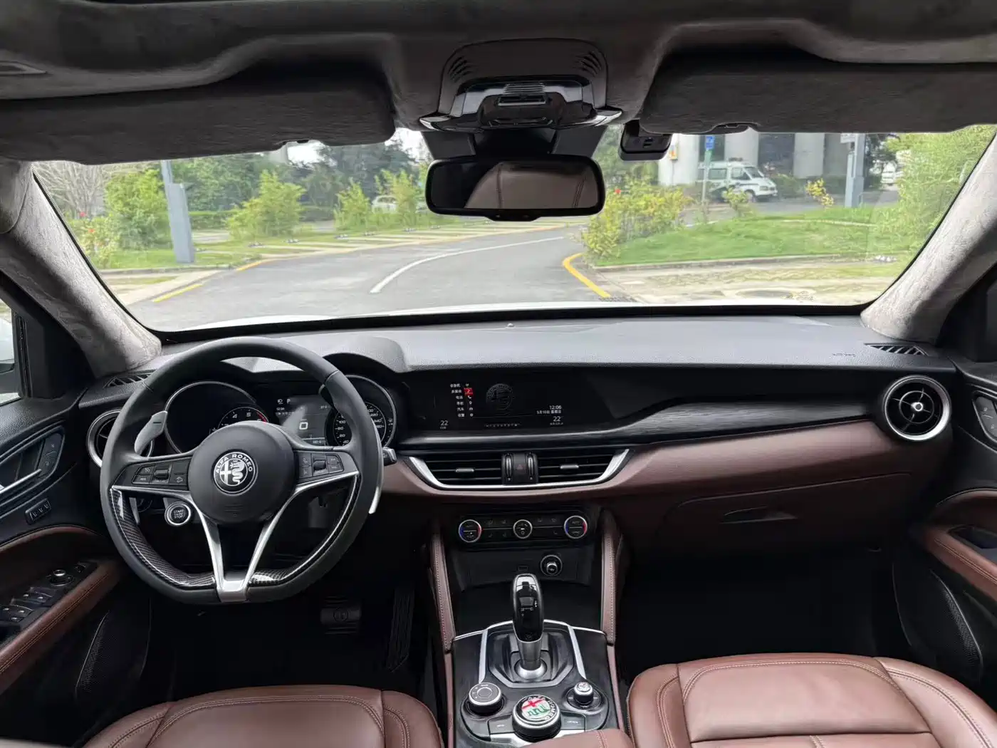 Alfa Romeo Stelvio 2018 2017 2.0T 280HP Luxury