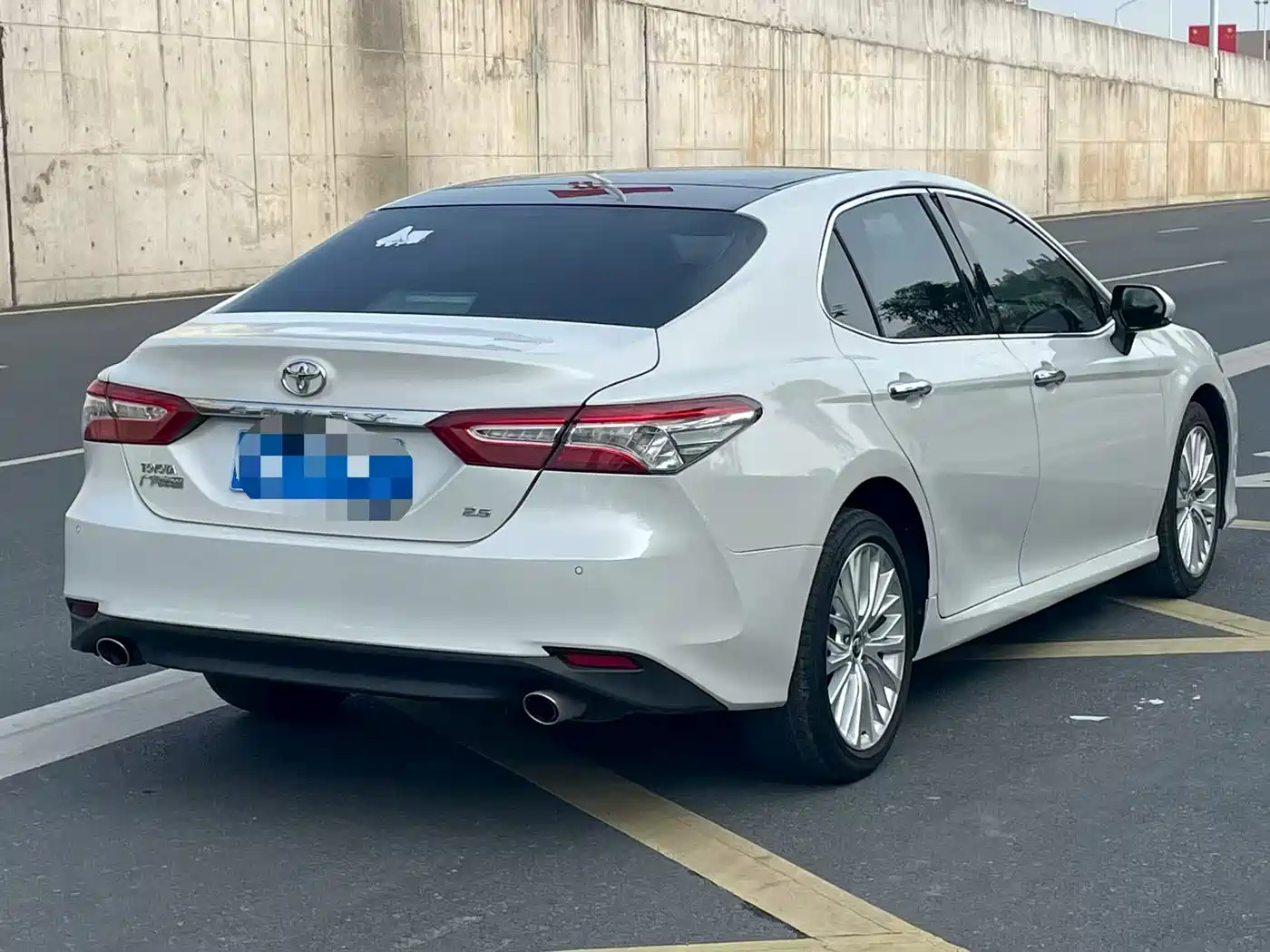 Toyota Camry 2018 2.5G Luxury Edition фото 4