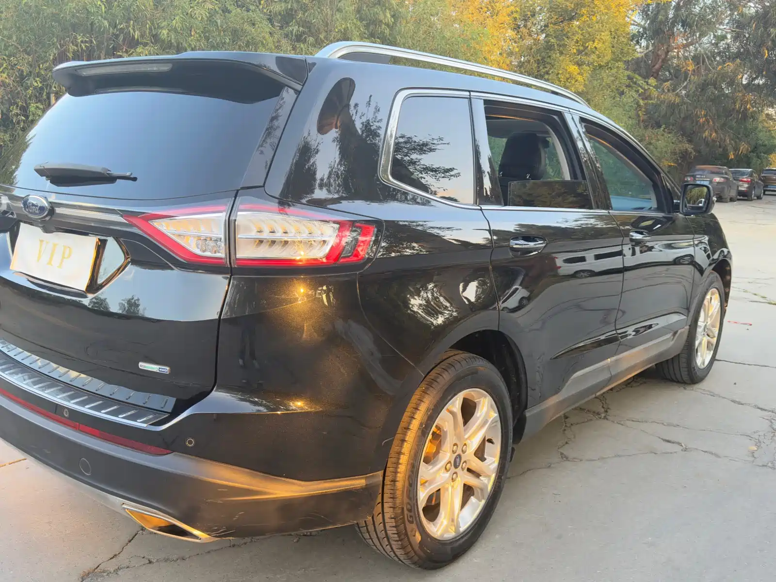 Фото 18 - Ford Edge