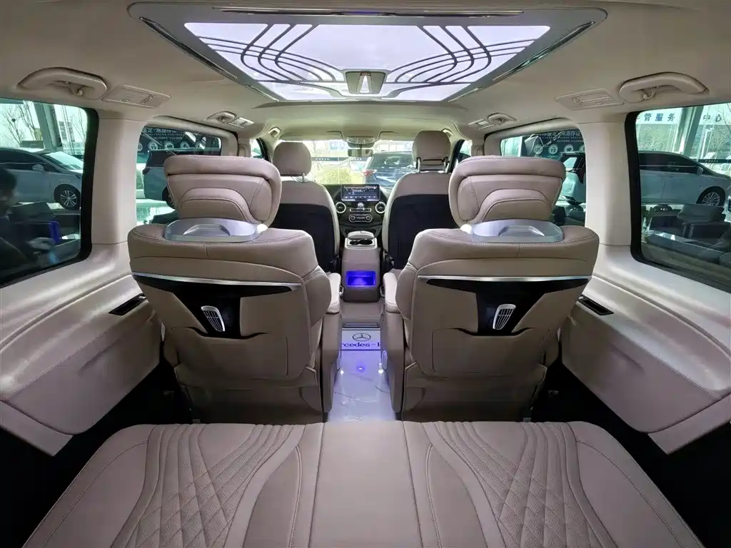 Mercedes-Benz Vito 2021 2.0T Business Edition 7-seater фото 18