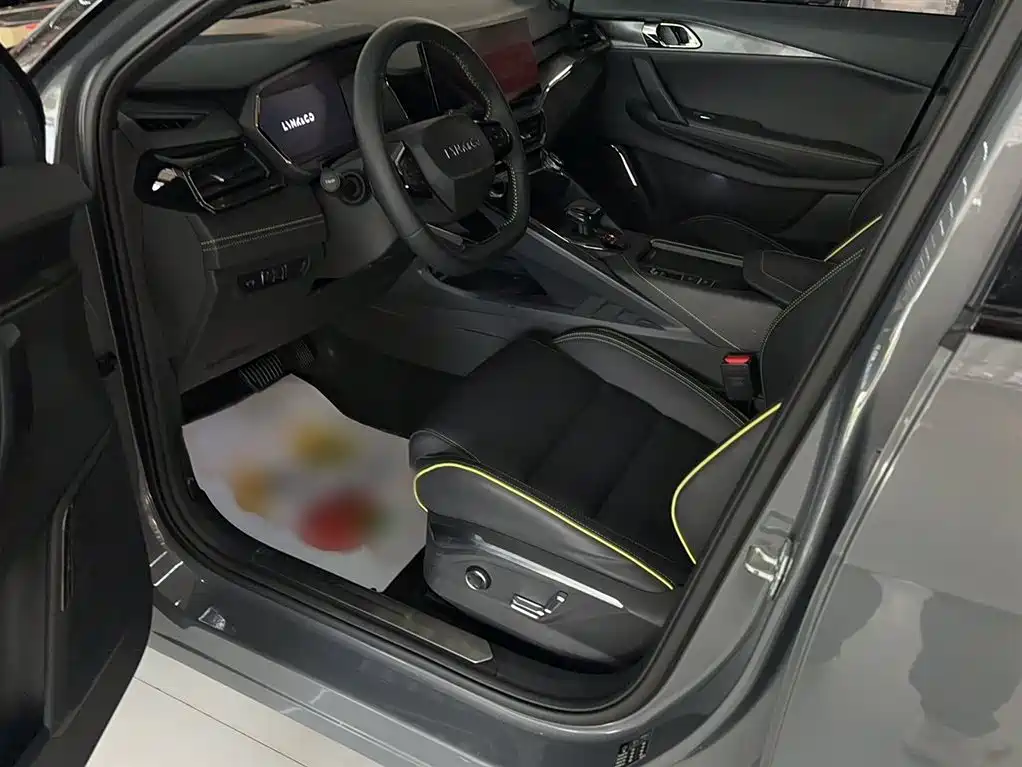 Lynk & Co 06 2023 Remix 1.5T Power Halo фото 14