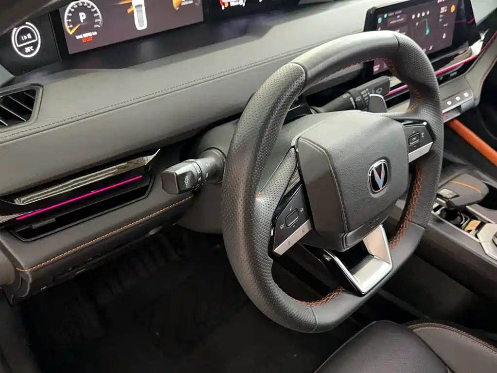 CHANGAN UNI-V