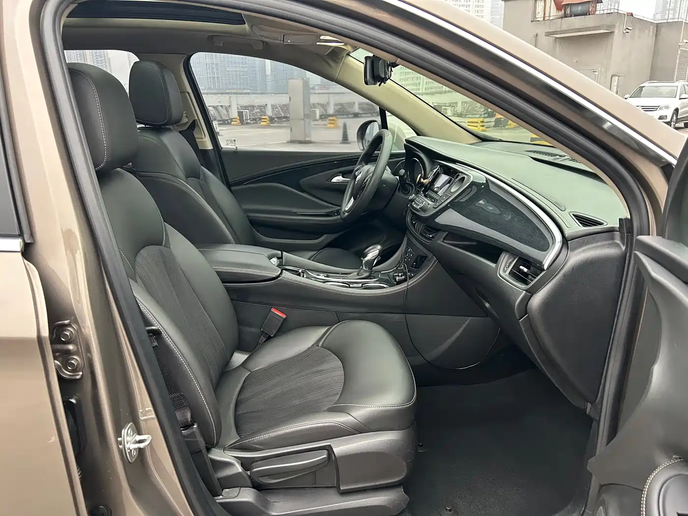 Buick Envision Plus 2017 20T FWD Premium фото 9