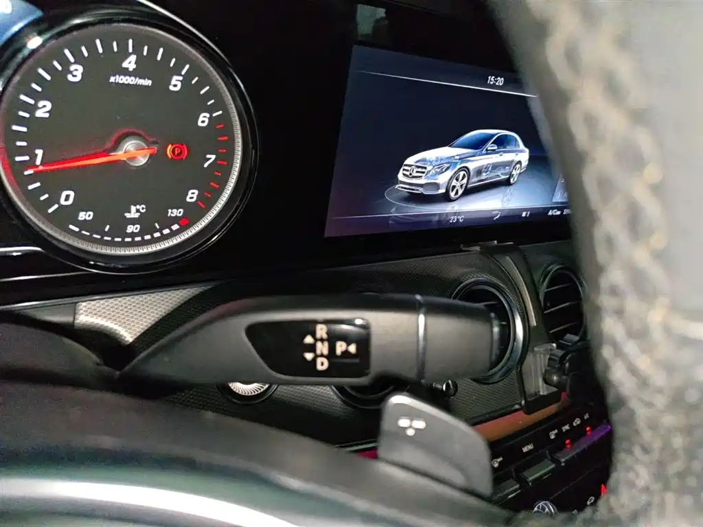 Mercedes-Benz E-Class 2017 E 200 Sport 4MATIC фото 14
