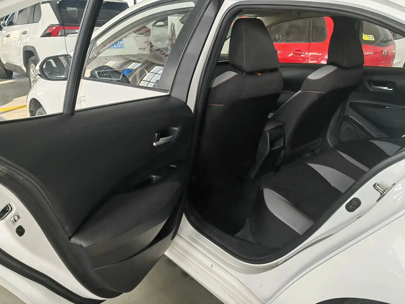 Toyota Corolla 2021 1.2T S-CVT Elite PLUS Edition фото 12