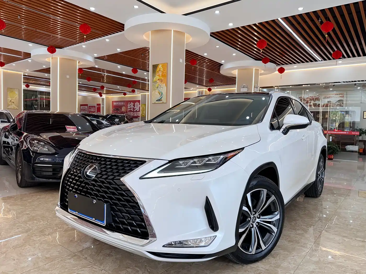 Lexus RX 2020 Facelift 300 AWD Elegance Edition
