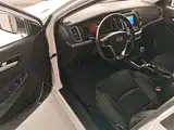Фото 16 - Geely Vision