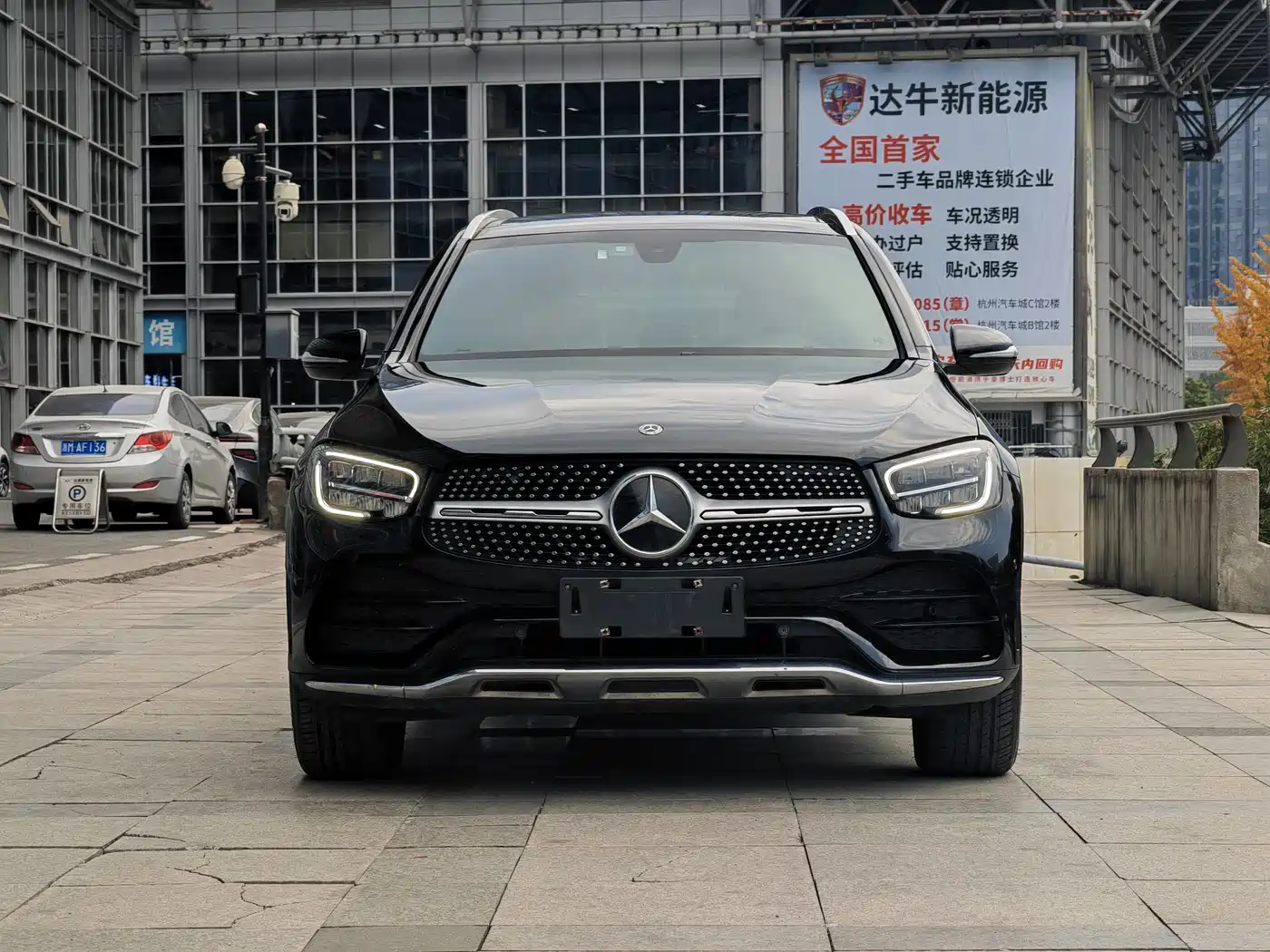 Mercedes-Benz GLC 2020 Facelift GLC 260 L 4MATIC Luxury фото 2
