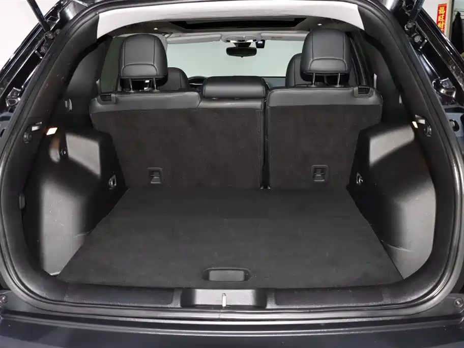 Photo 17 - Jeep Cherokee