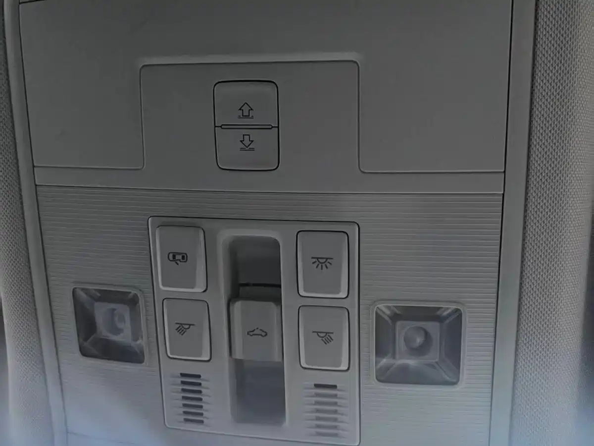 VOLKSWAGEN EXPLORING THE SHADOW