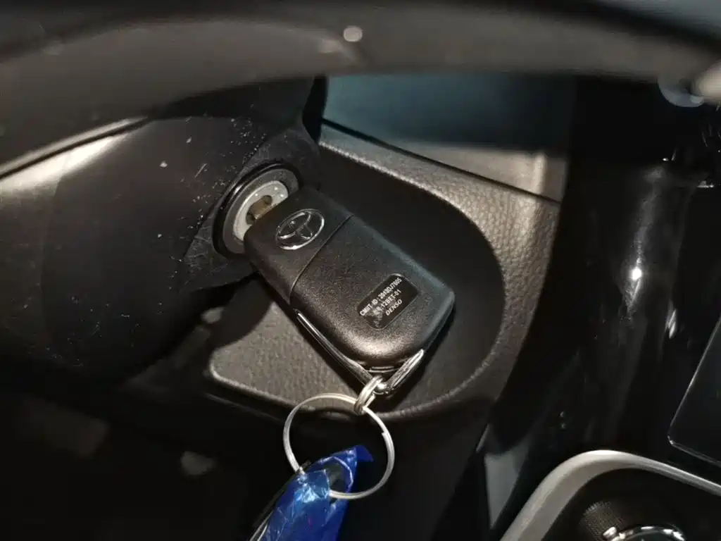 Toyota Corolla 2017 Facelift 1.2T S-CVT GL-i фото 9