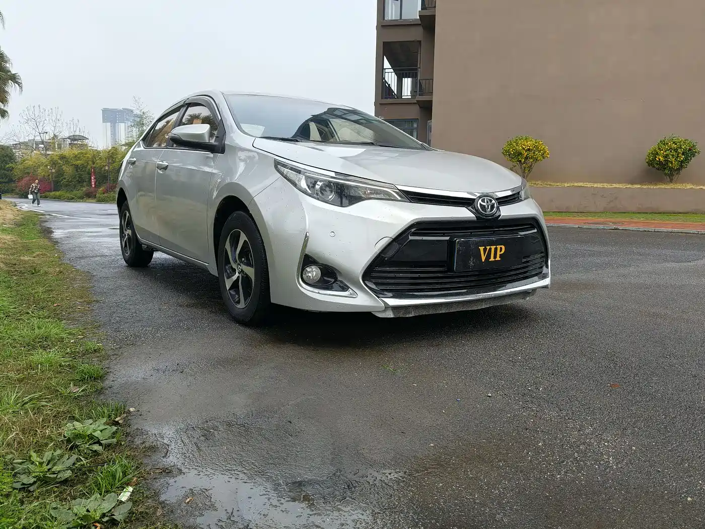 Toyota Levin 2017 Facelift 185T CVT Elite (China V) фото 3