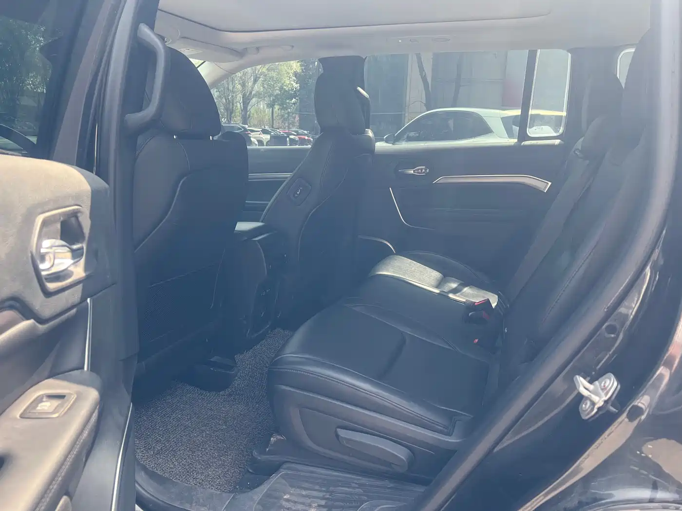 JEEP GRAND COMMANDER