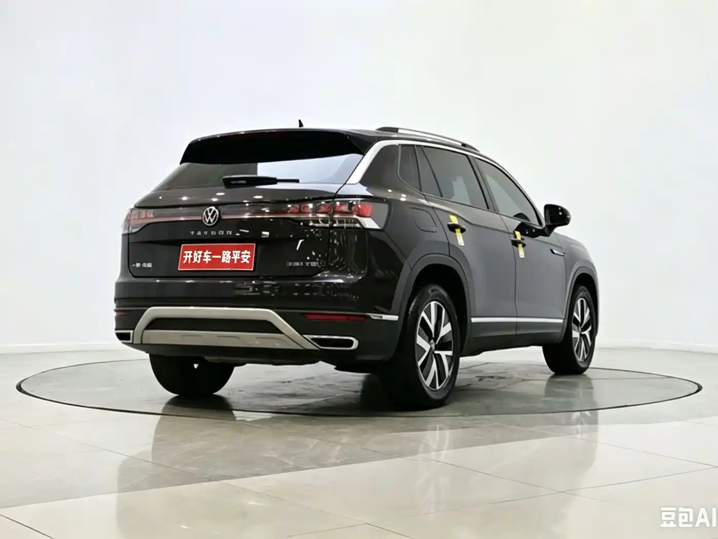 Volkswagen Tayron 2024 330TSI 2WD Luxury Plus Advanced фото 4