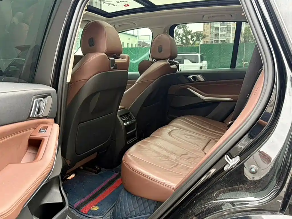 Photo 6 - BMW X5 (Import)