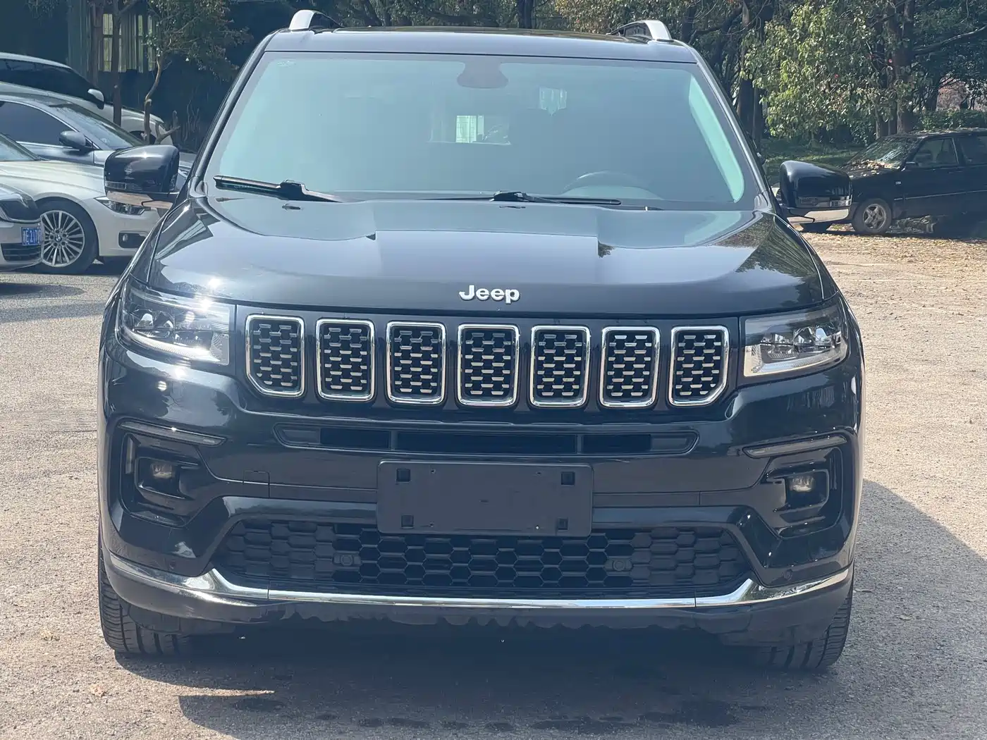 JEEP GRAND COMMANDER