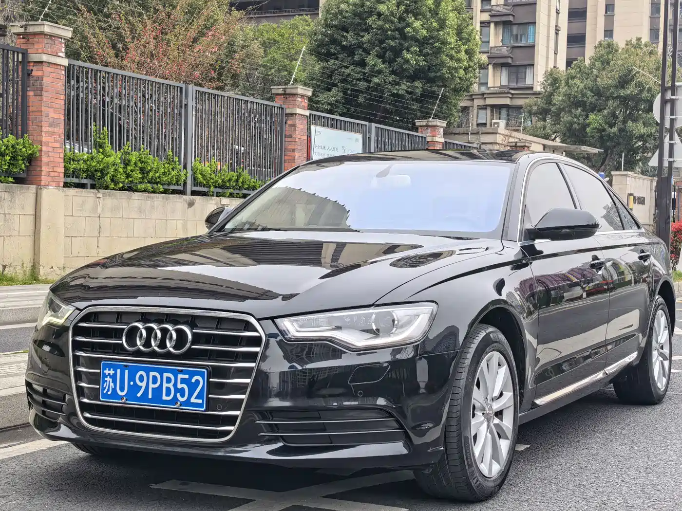 Audi A6L 2015 TFSI Millionth Anniversary Intelligent Leader Type