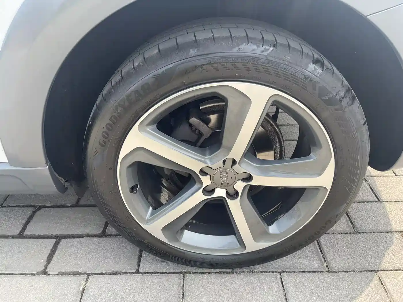 Audi Q5 2017 Plus 40 TFSI Technology фото 11