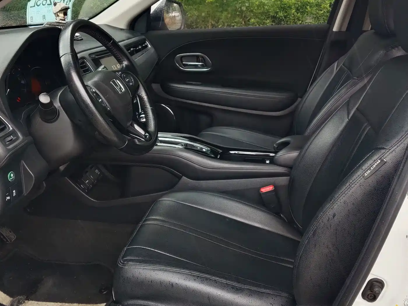 Honda Vezel 2015 2015 1.8L CVT FWD Luxury