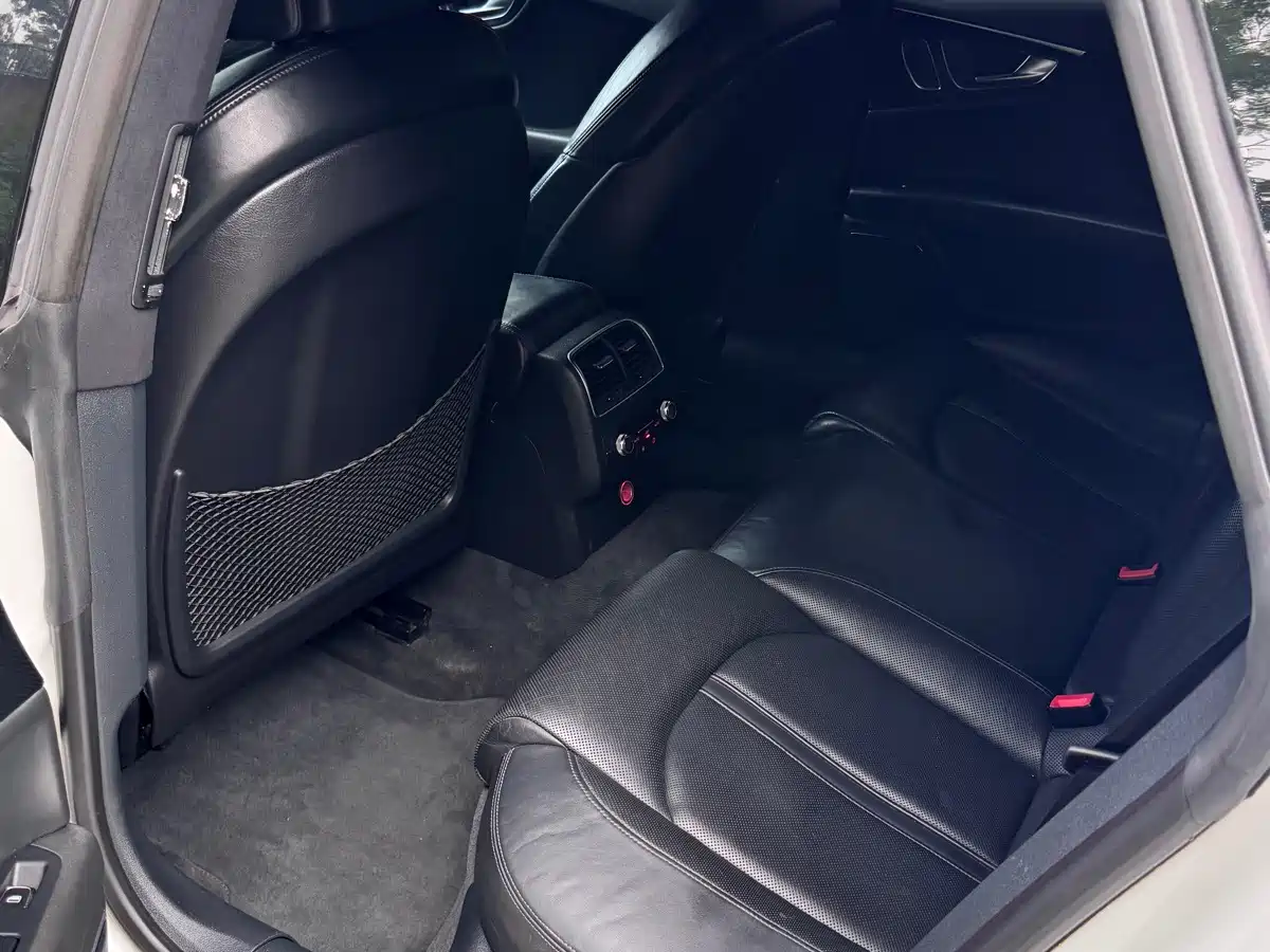 Audi A7 2012 2012 3.0TFSI quattro Luxury Model