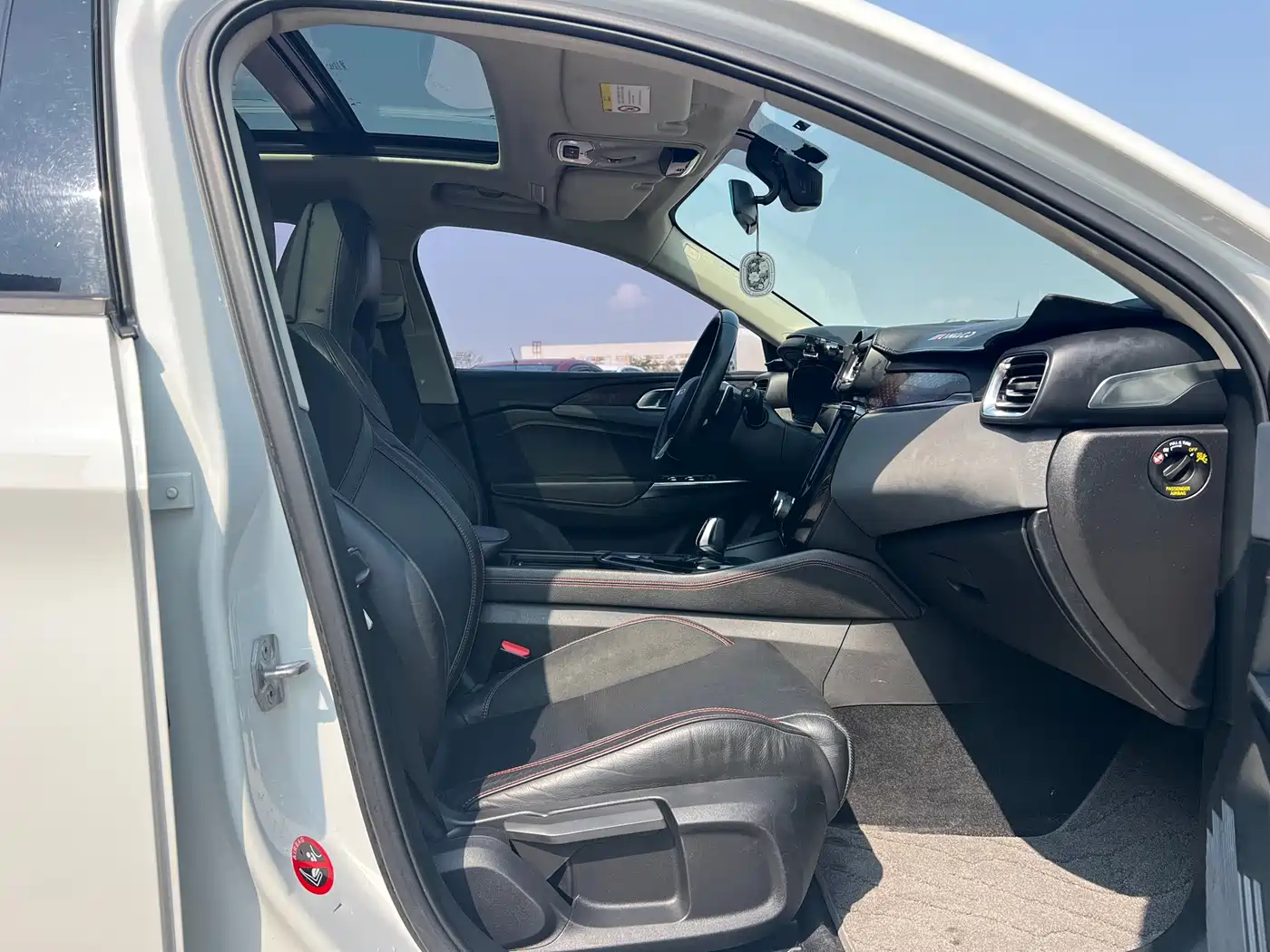 Lynk & Co 02 2018 1.5T DCT 2WD Shine Edition China V фото 7