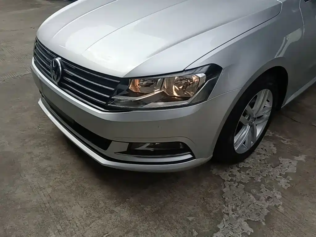 Volkswagen Lavida Tour 2017 2017 230TSI DSG Comfort Edition
