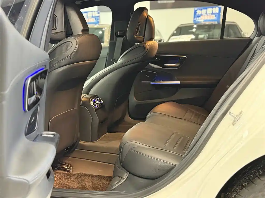 Mercedes-Benz C-Class 2024 Facelift C 260 L Sport фото 17