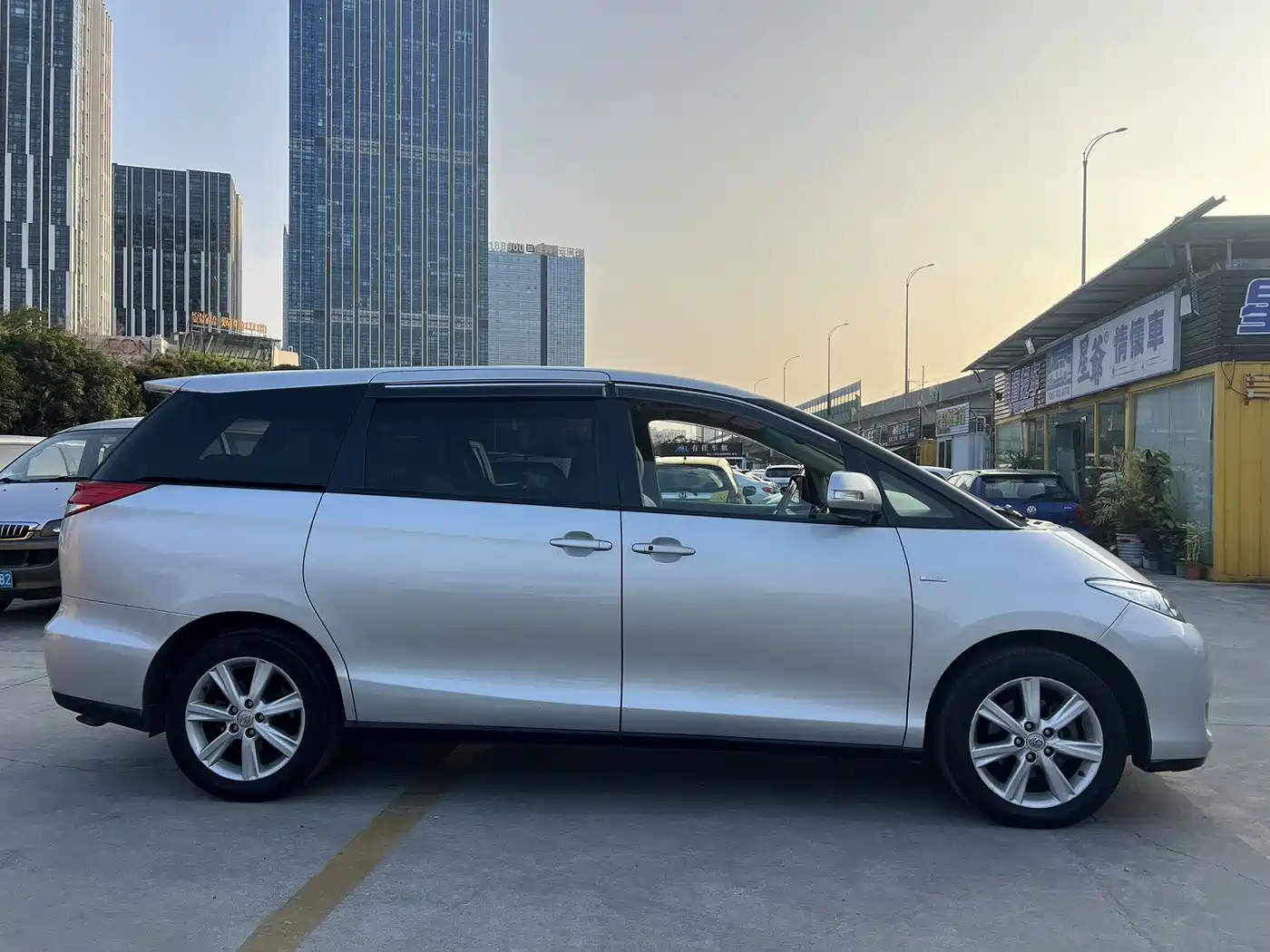 Toyota Previa 2006 2.4L 7-seater Standard фото 5