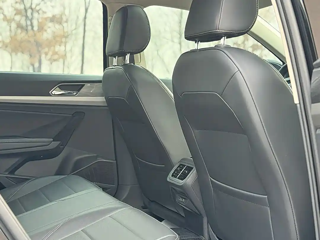 Photo 10 - Volkswagen Lavida