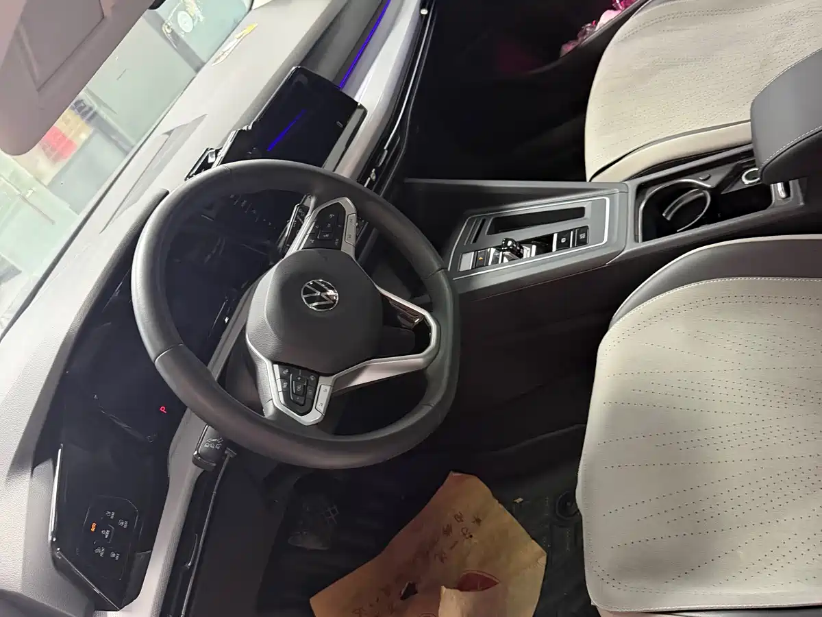Volkswagen Golf 2023 280TSI DSG Pro фото 3