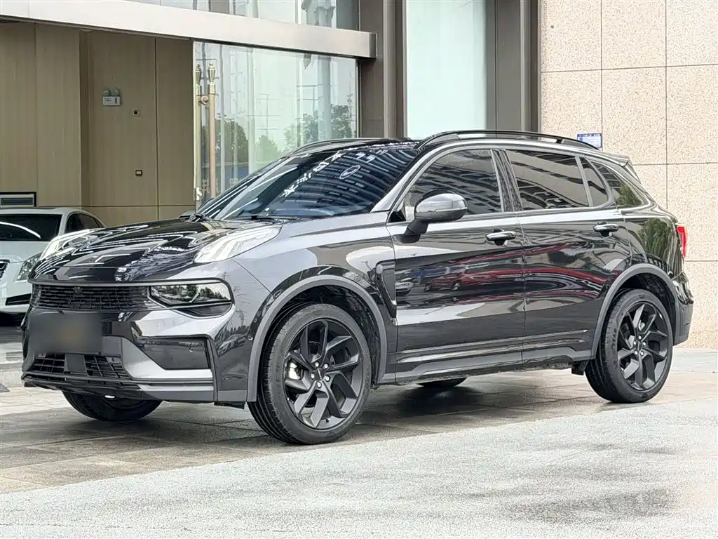 Lynk & Co 01 2023 2.0TD 4WD Dark Night Edition фото 9