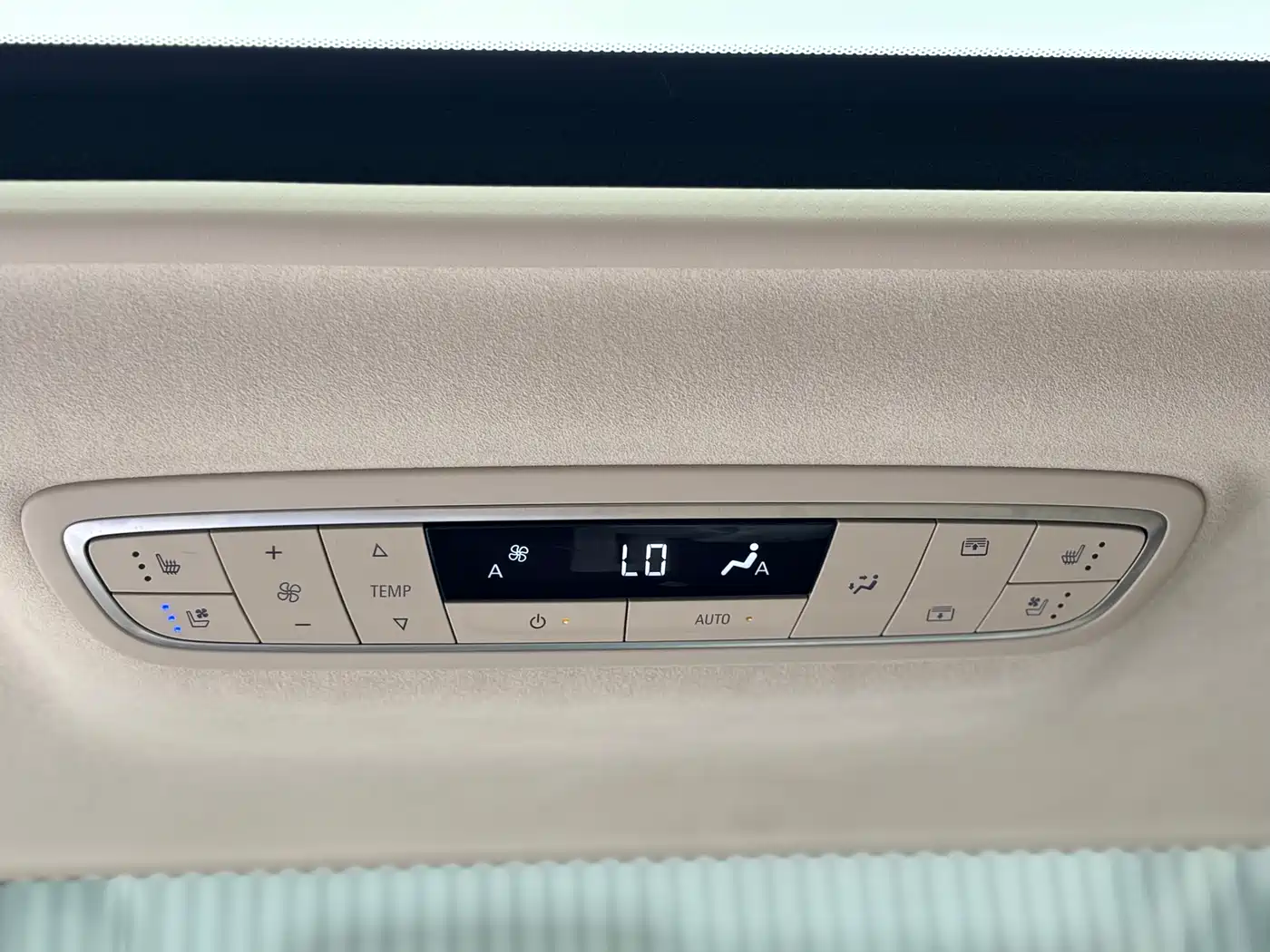 Buick GL8 2020 Avenir Six-Seat Elegance Edition фото 13