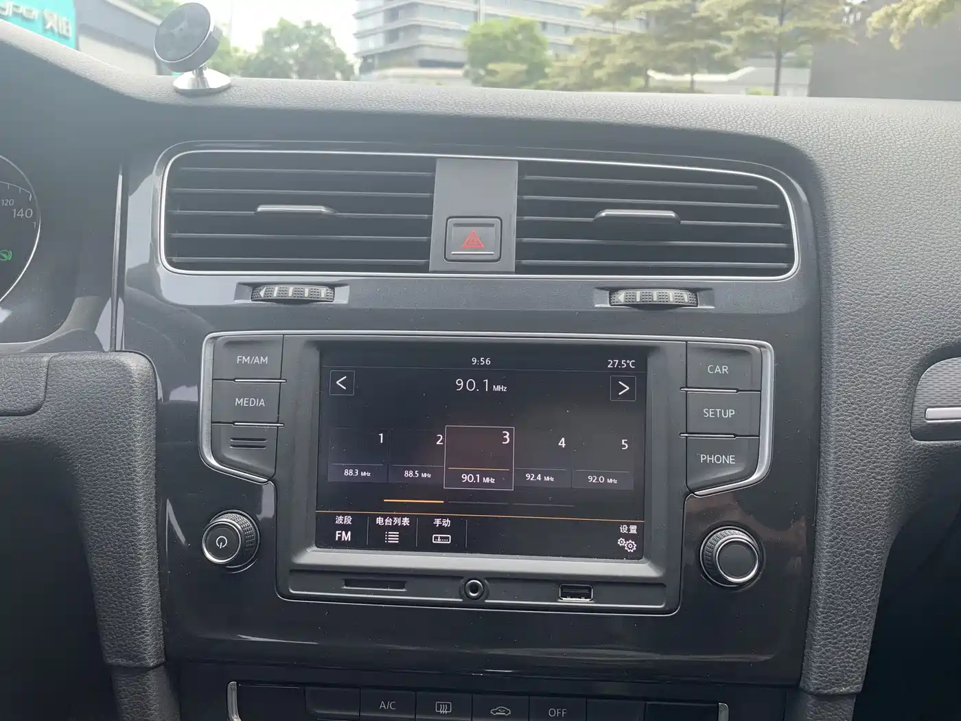 Volkswagen Golf 2016 230TSI Automatic Comfort фото 14