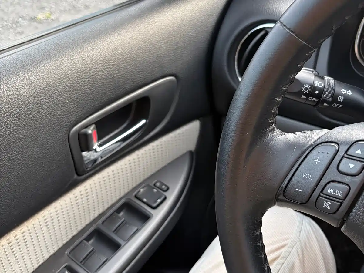Mazda 6 2015 2013 2.0L Automatic Fashion Style