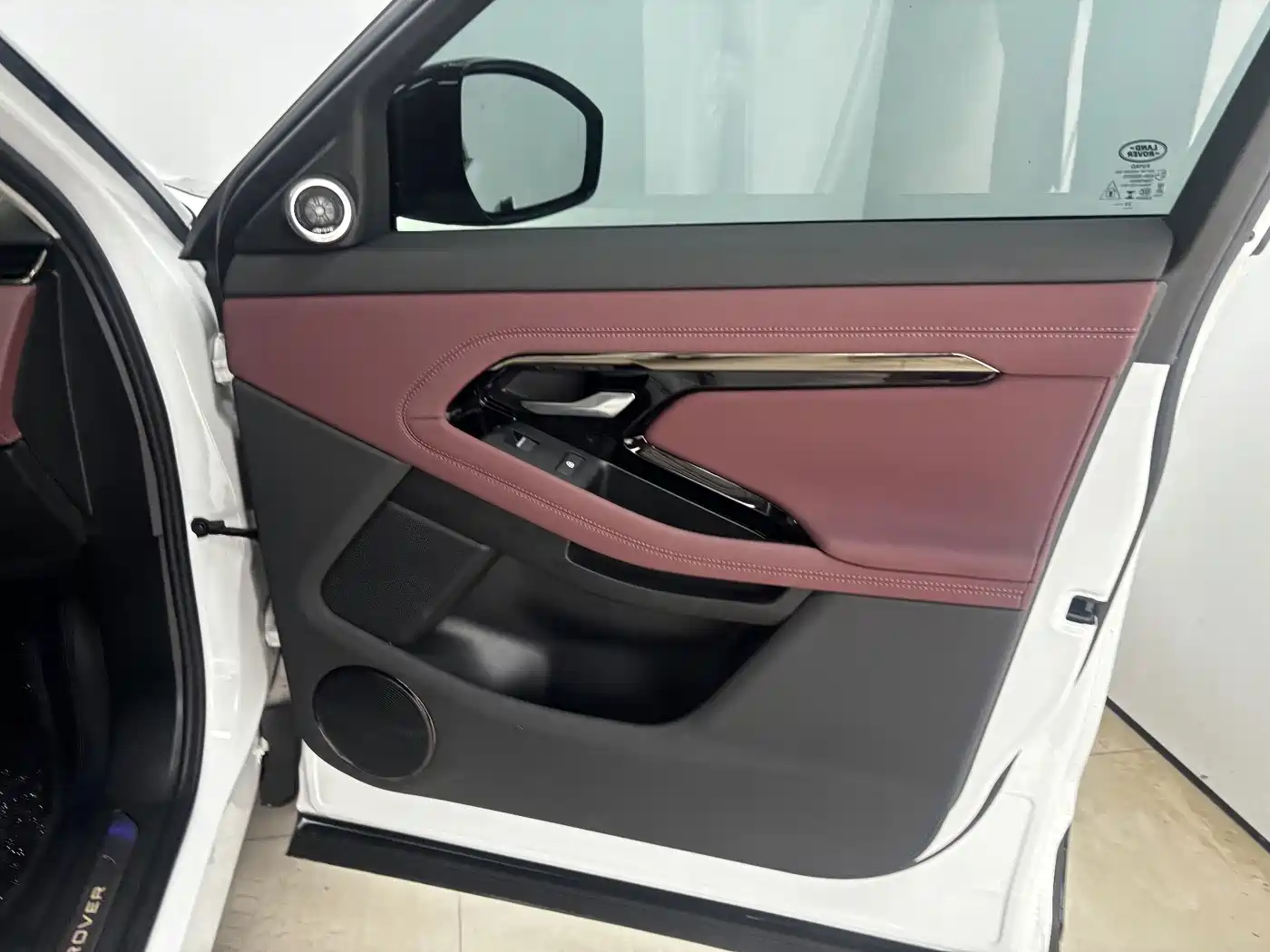 Land Rover Range Rover Evoque 2025 2024 Range Rover Evoque L 249PS Light Master Edition