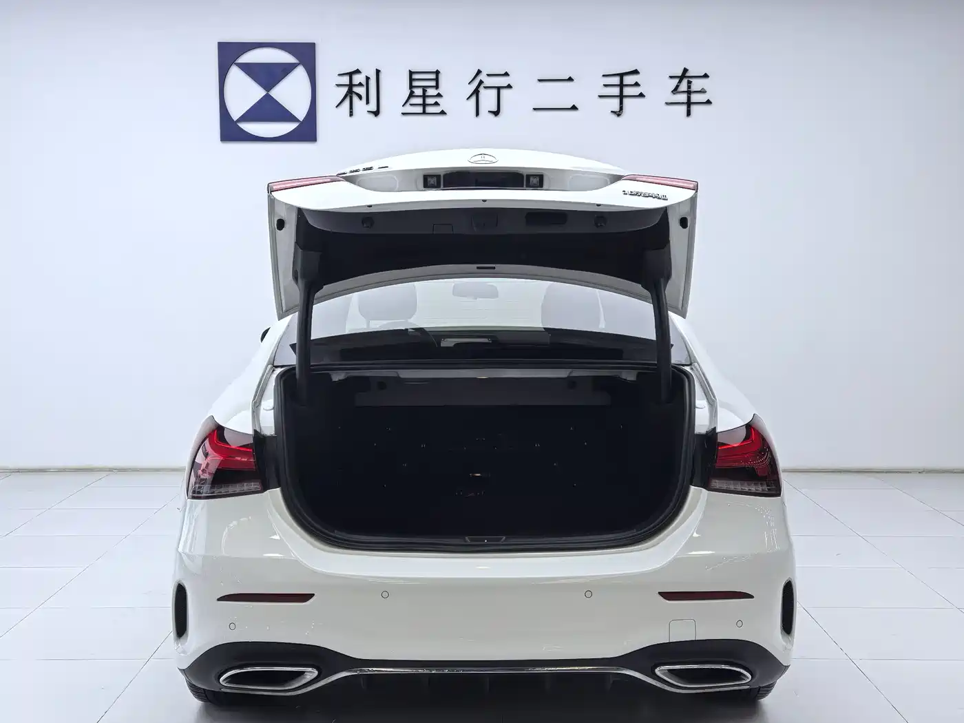 Mercedes-Benz A-Class 2023 A 200 L Fashion фото 6