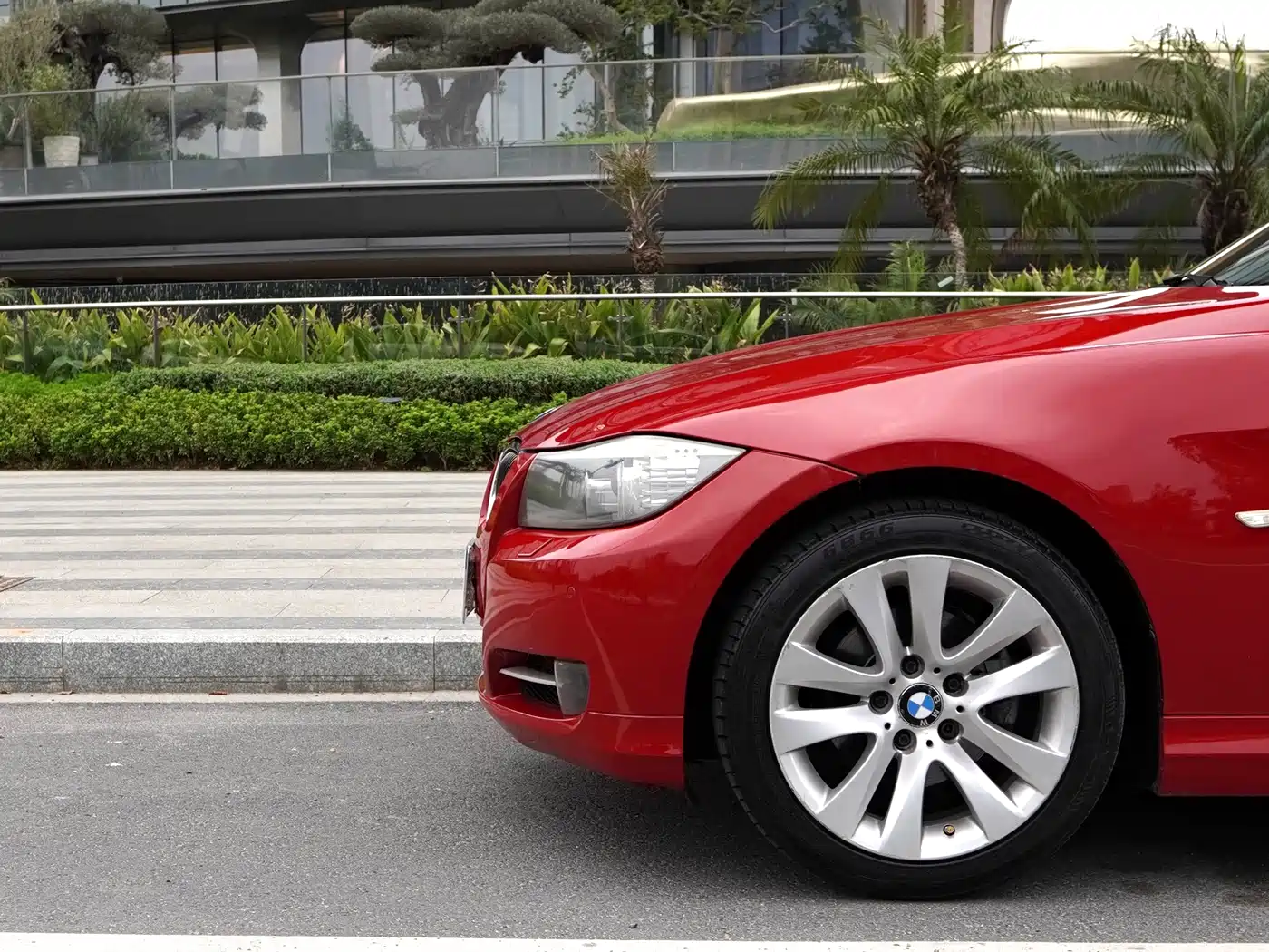 BMW 3 Series 2012 320i Luxury фото 18