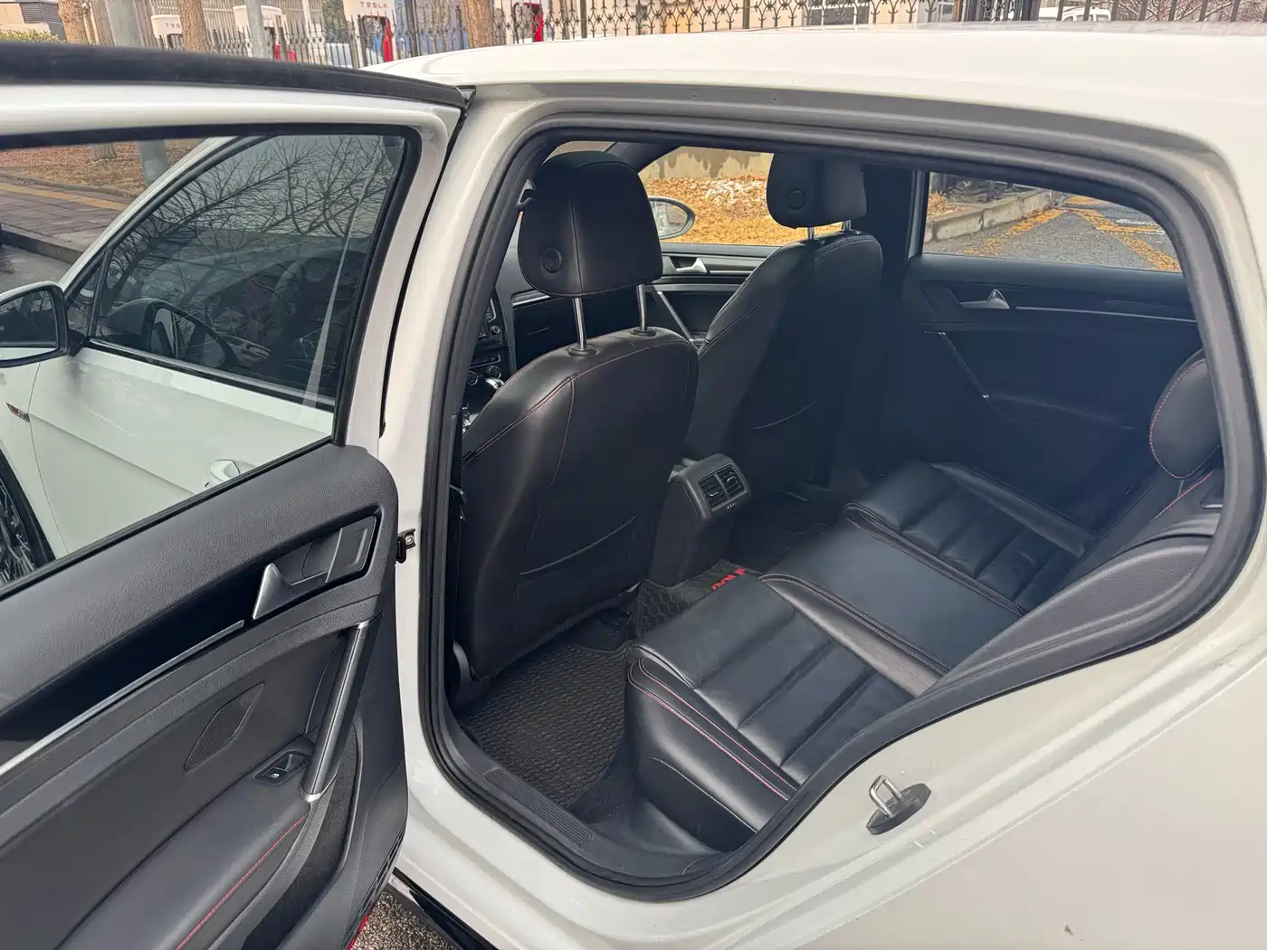 Volkswagen Golf GTI 2016 2.0TSI GTI фото 28