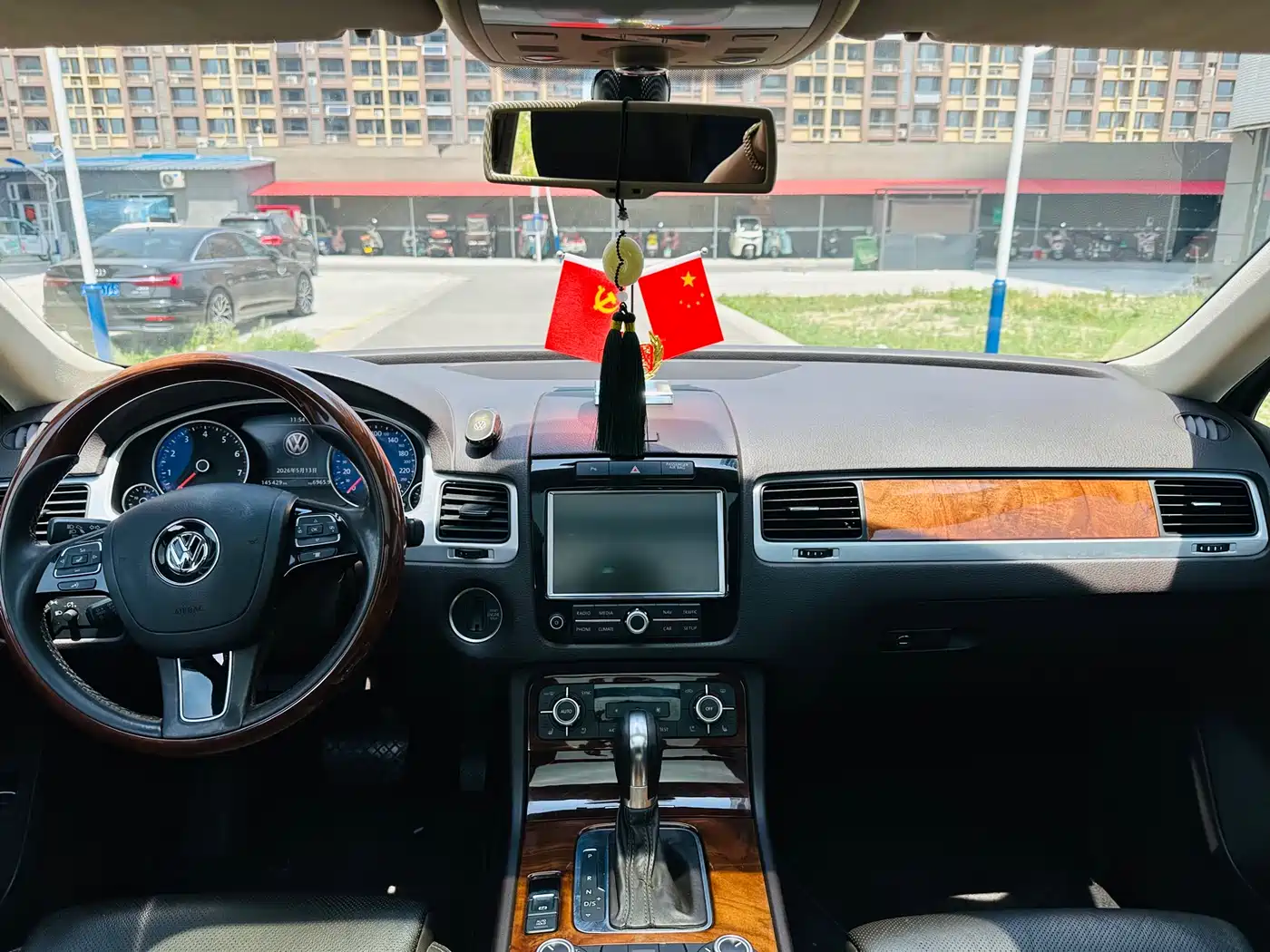 Volkswagen Touareg 2011 3.0TSI Comfort фото 7