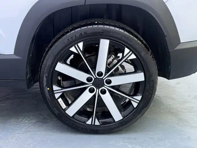 Geely ICON 2024 2025 Linglong 1.5TD Wish Fulfillment Edition