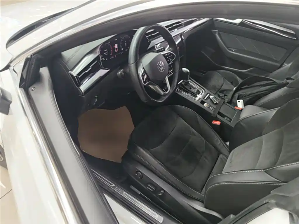Volkswagen FAW-Volkswagen CC 2021 330TSI Dazzle Edition фото 16