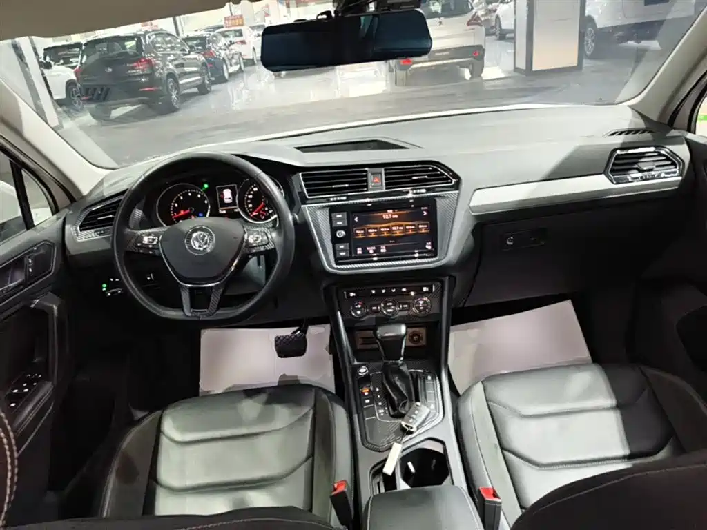 Volkswagen Tiguan L 2018 280TSI Automatic 2WD Comfort фото 10