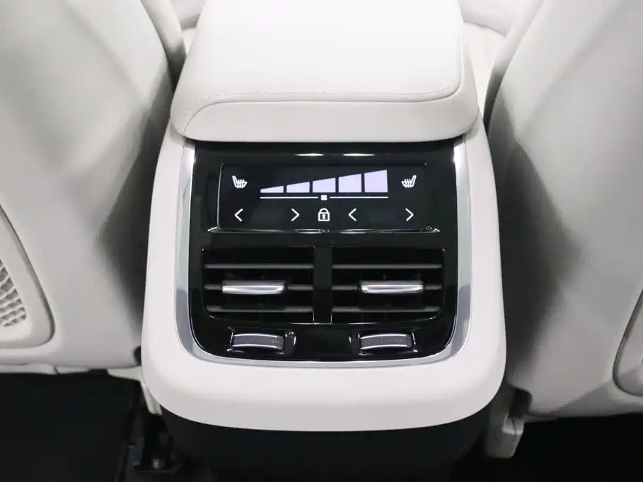 Volvo XC60 2025 2026 B5 AWD Intelligent Elegance Luxury Edition